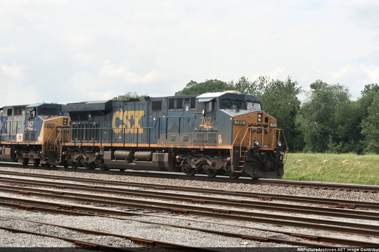 CSX 702